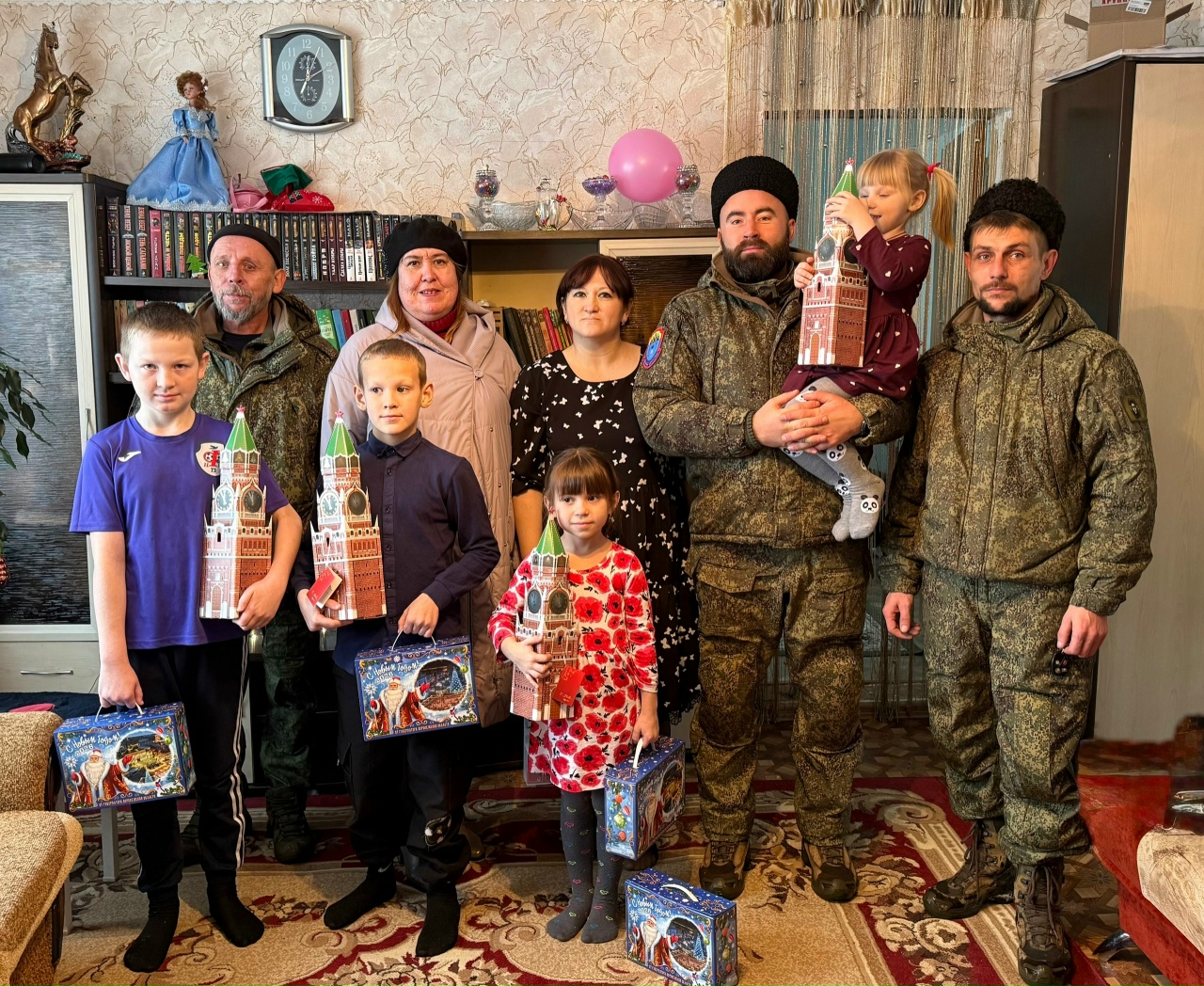 Кремлёвские подарки — детям героев!.